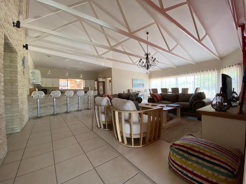 To Let 4 Bedroom Property for Rent in Onrus Western Cape